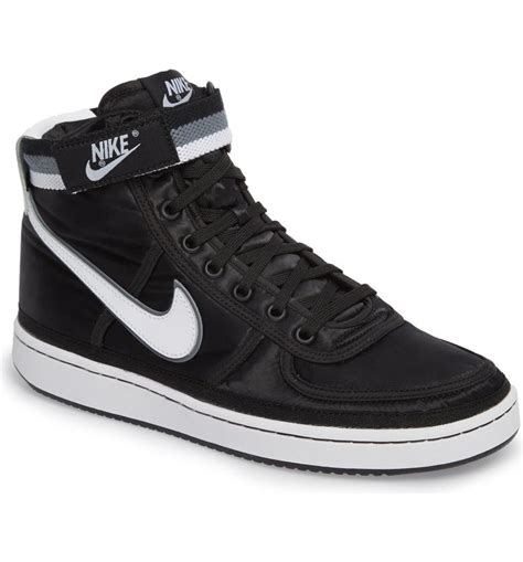 nike men's high top sneakers.